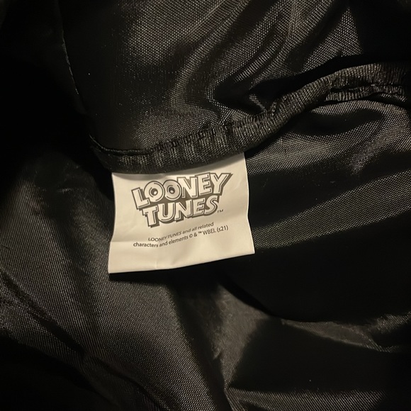 Looney tunes mini backpack in very good condition - Picture 5 of 8